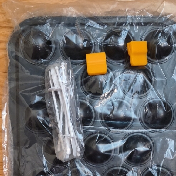 Bake Pop Cake Pop Baking Set, NWT Box Opened - Picture 3 of 4